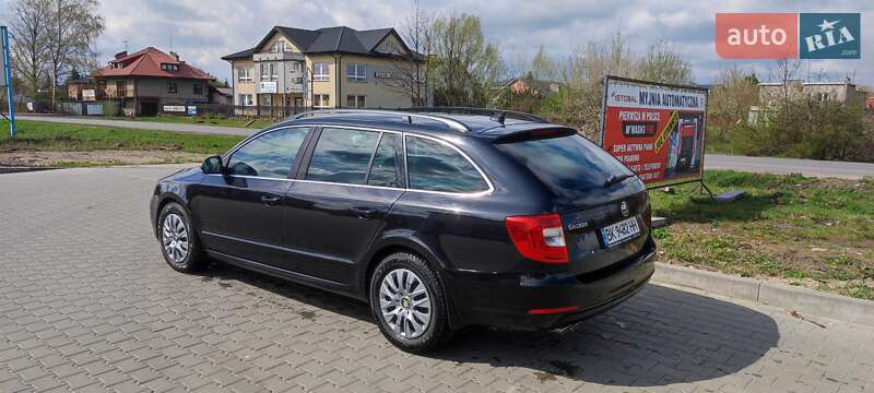 Универсал Skoda Superb 2013 в Тернополе