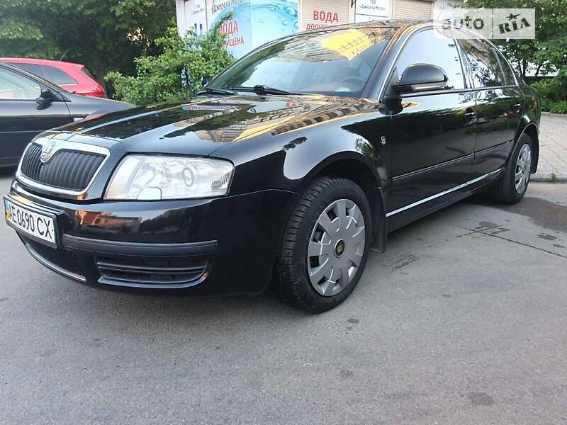 Лифтбек Skoda Superb 2008 в Днепре