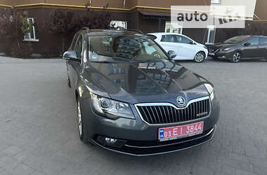 Універсал Skoda Superb 2014 в Дубні