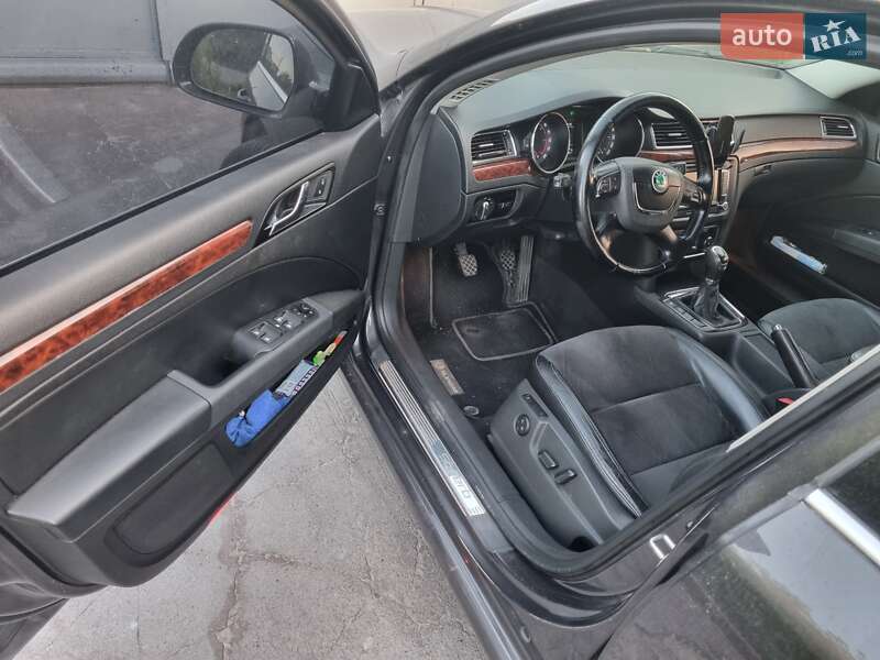 Лифтбек Skoda Superb 2009 в Запорожье