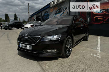 Лифтбек Skoda Superb 2016 в Житомире