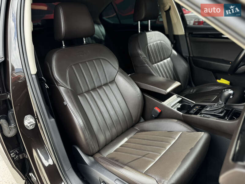 Лифтбек Skoda Superb 2016 в Звягеле
