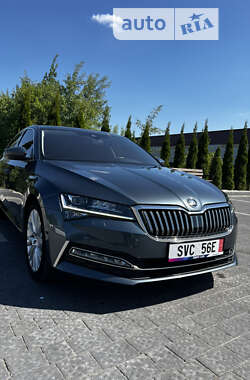 Лифтбек Skoda Superb 2020 в Ивано-Франковске