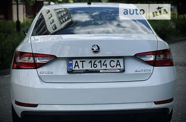 Ліфтбек Skoda Superb 2015 в Львові