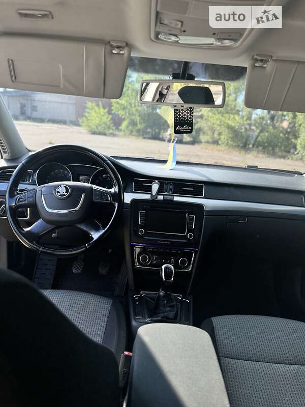 Лифтбек Skoda Superb 2008 в Иванкове