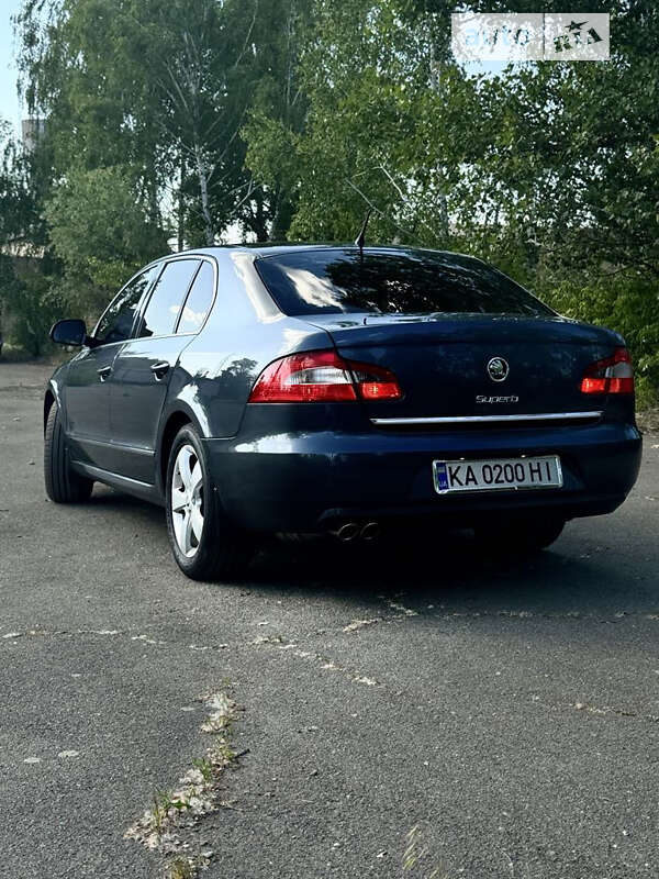 Лифтбек Skoda Superb 2008 в Иванкове