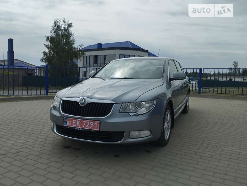 Ліфтбек Skoda Superb 2009 в Ковелі