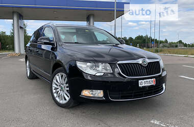 Универсал Skoda Superb 2012 в Радивилове