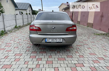 Лифтбек Skoda Superb 2010 в 