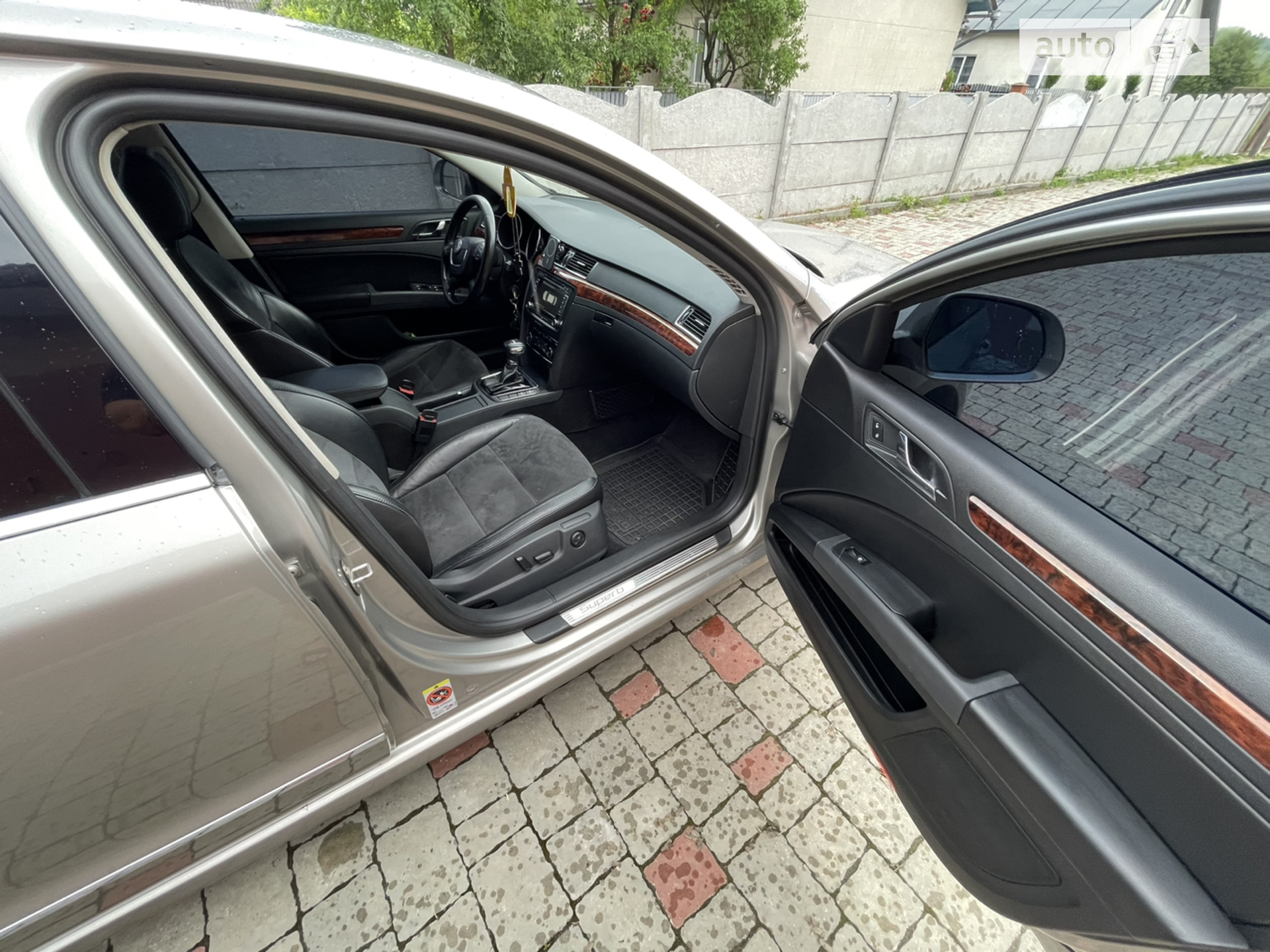 2010 Skoda Superb - мініатюра 22