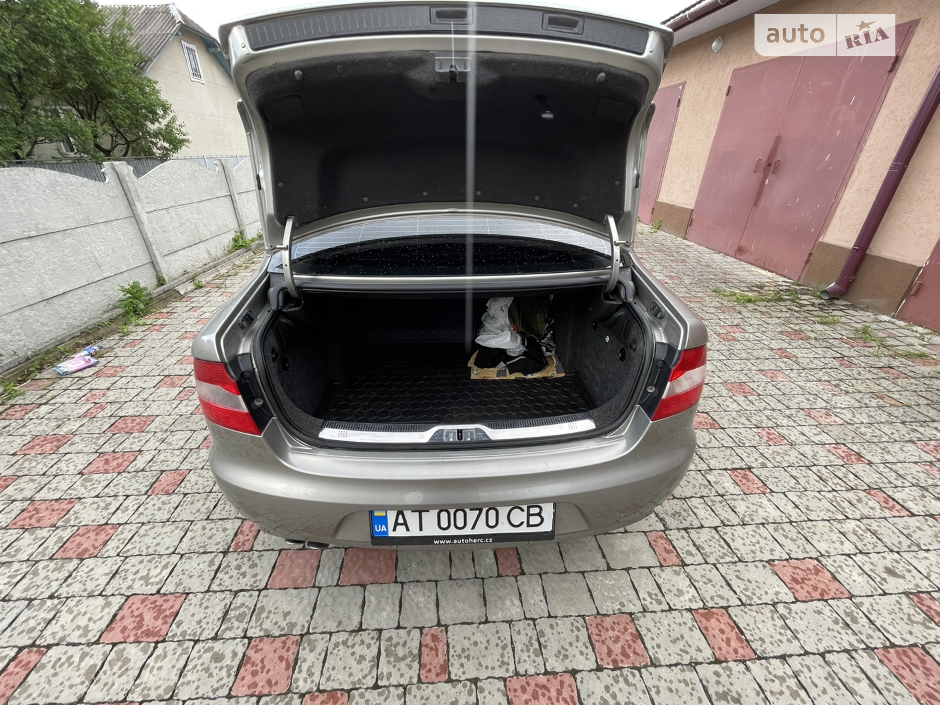 2010 Skoda Superb - мініатюра 24