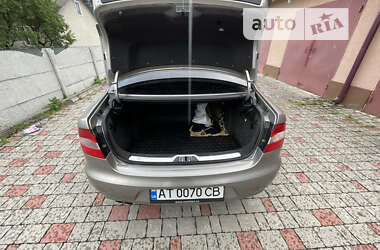Лифтбек Skoda Superb 2010 в 