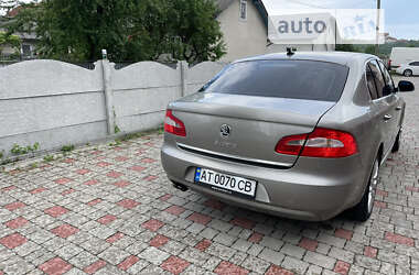 Лифтбек Skoda Superb 2010 в 