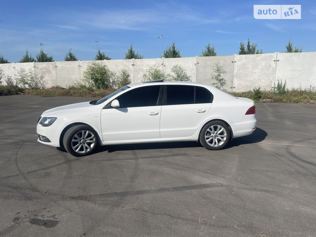 2012 Skoda Superb - мініатюра 23