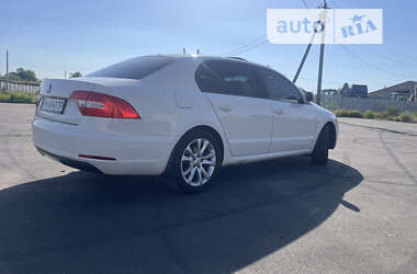 Ліфтбек Skoda Superb 2013 в 