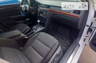 Ліфтбек Skoda Superb 2012 в Дніпрі