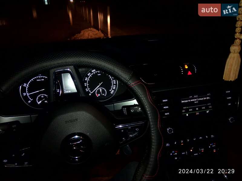 Лифтбек Skoda Superb 2016 в Изяславе