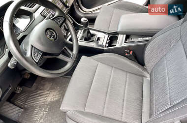 Ліфтбек Skoda Superb 2016 в 