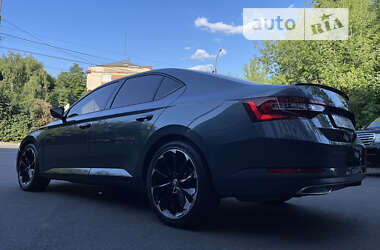 Лифтбек Skoda Superb 2019 в Луцке