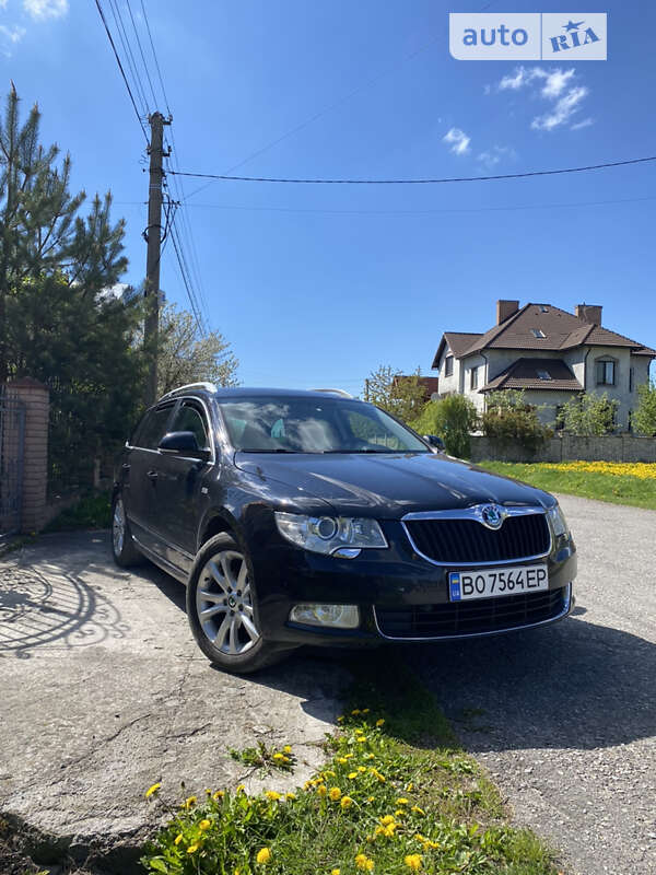 Універсал Skoda Superb 2012 в Тернополі