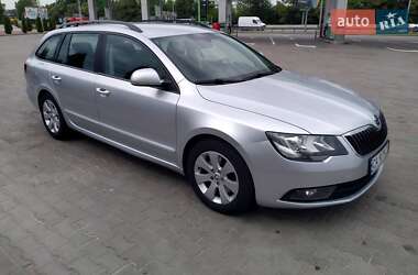 Универсал Skoda Superb 2013 в 