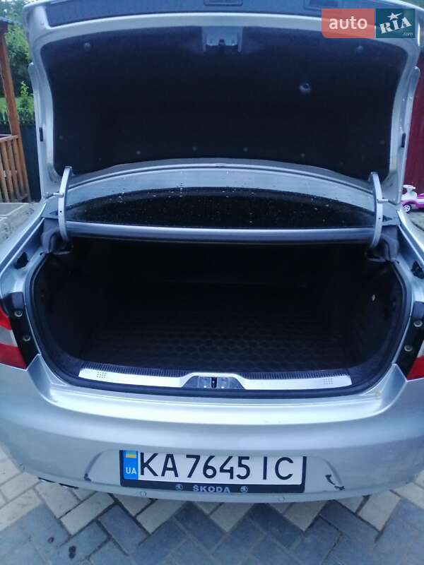 Лифтбек Skoda Superb 2011 в Киеве