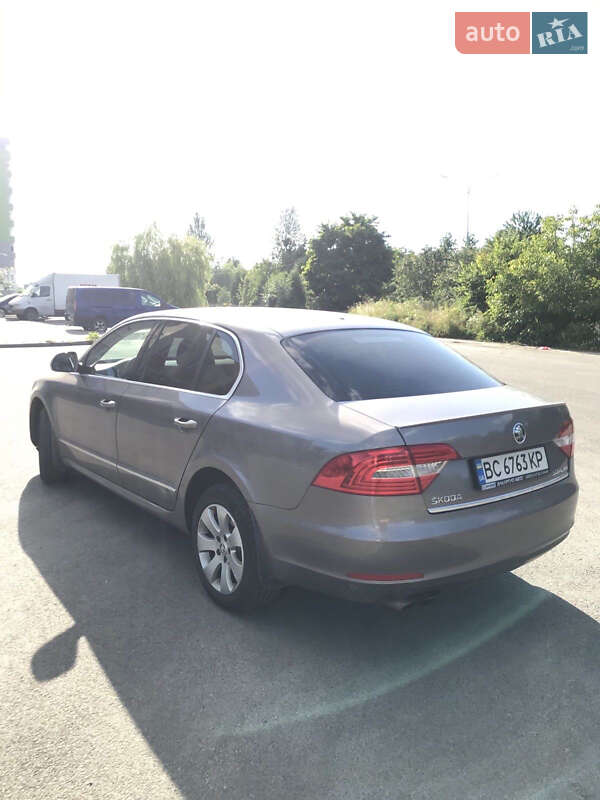 Skoda Superb 2013