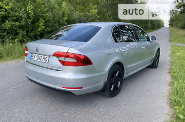 Ліфтбек Skoda Superb 2013 в Шепетівці