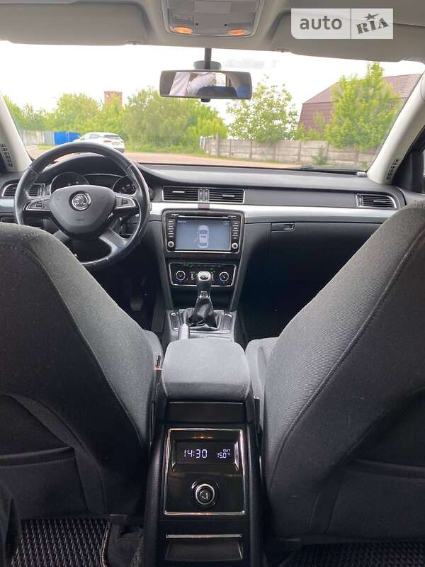 Лифтбек Skoda Superb 2013 в Житомире