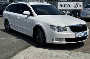 Універсал Skoda Superb 2012 в Києві