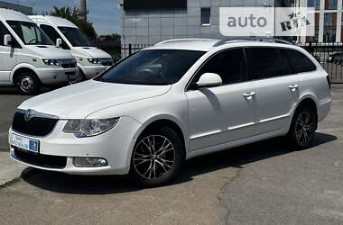 Універсал Skoda Superb 2012 в Києві