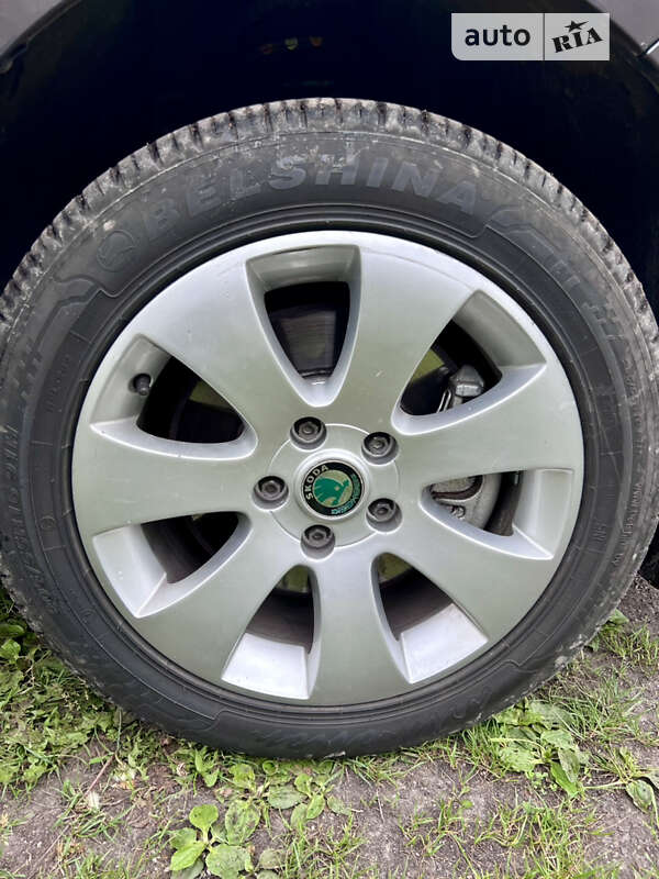 Лифтбек Skoda Superb 2011 в Тернополе