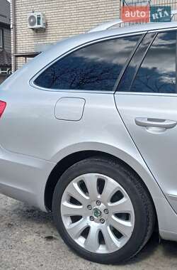 Универсал Skoda Superb 2011 в 
