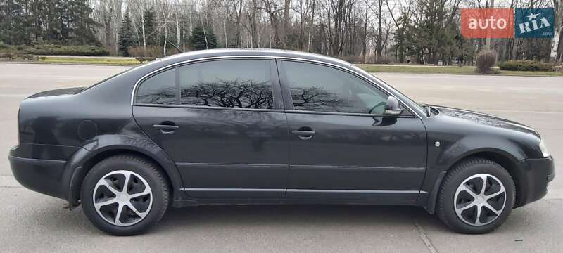 Лифтбек Skoda Superb 2008 в Кривом Роге
