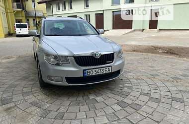 Універсал Skoda Superb 2011 в Львові