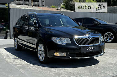 Универсал Skoda Superb 2011 в Киеве