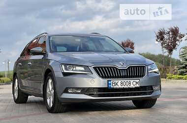 Універсал Skoda Superb 2018 в Луцьку