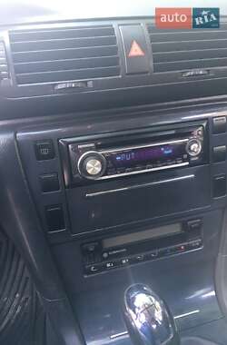 Лифтбек Skoda Superb 2004 в 