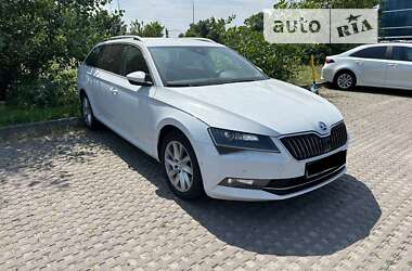 Универсал Skoda Superb 2019 в Киеве