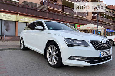 Универсал Skoda Superb 2016 в Христиновке