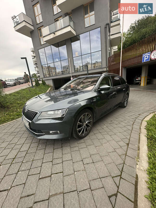 Универсал Skoda Superb 2017 в 