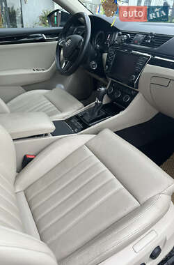 Универсал Skoda Superb 2017 в 