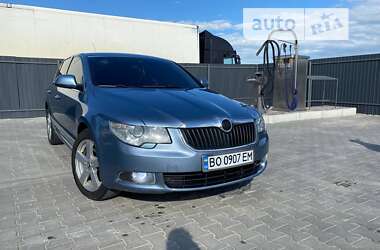 Лифтбек Skoda Superb 2009 в Тернополе