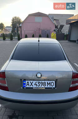 Лифтбек Skoda Superb 2007 в 