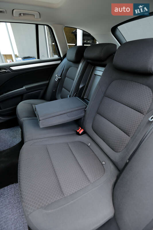 Универсал Skoda Superb 2015 в Киеве