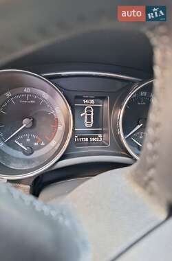 Лифтбек Skoda Superb 2012 в 