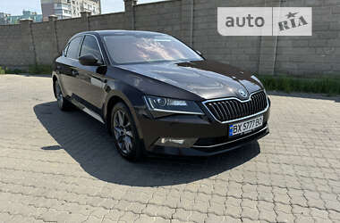 Лифтбек Skoda Superb 2017 в Одессе