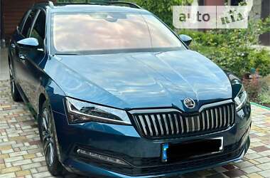 Універсал Skoda Superb 2020 в Дніпрі