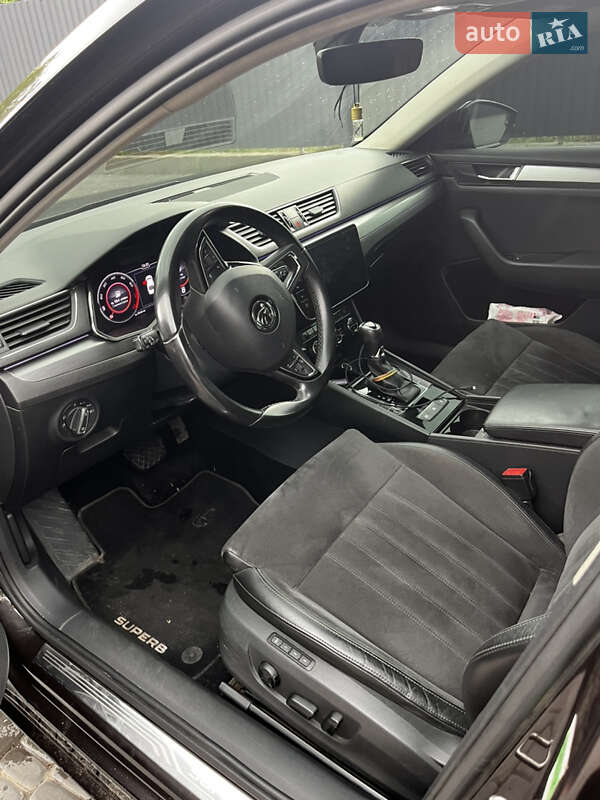 Лифтбек Skoda Superb 2017 в Кривом Роге