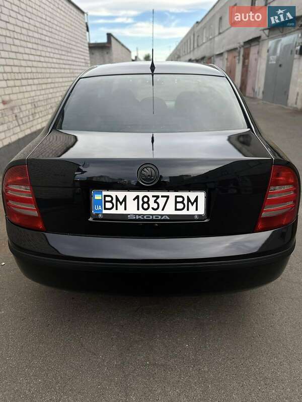 Лифтбек Skoda Superb 2005 в Киеве